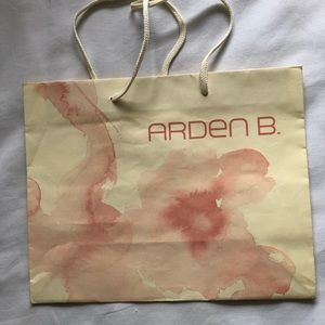 NEW ARDEN B. VINTAGE shopping gift bag with lace handles